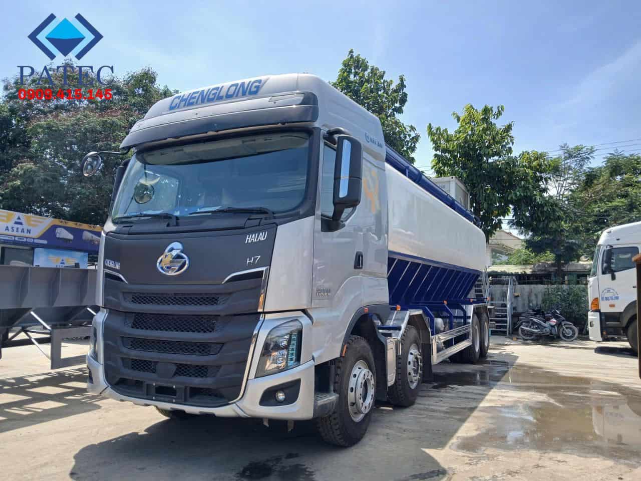 Xe Mooc Bồn Chở Cám Chenglong 28 Khối