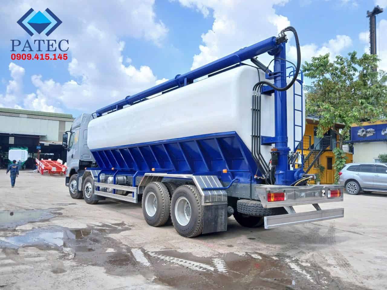 Xe Mooc Bồn Chở Cám Chenglong 28 Khối